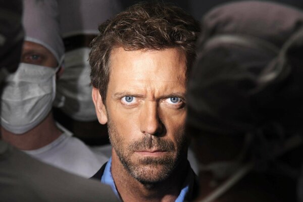 Hugh Laurie dans la série télévisée Dr House