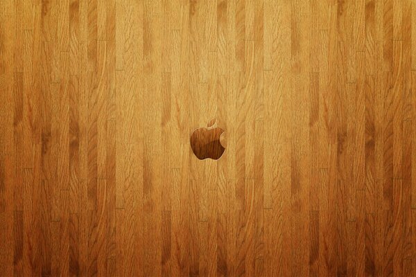 Logo Apple su sfondo in legno