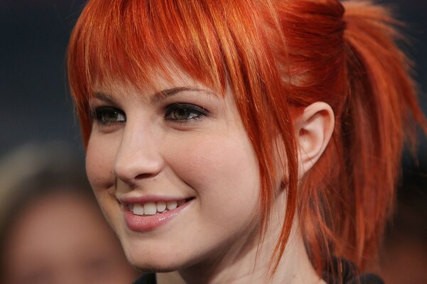 La sonrisa de la pelirroja Hayley Williams