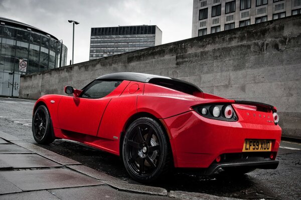 Voiture de sport rouge, vue arrière