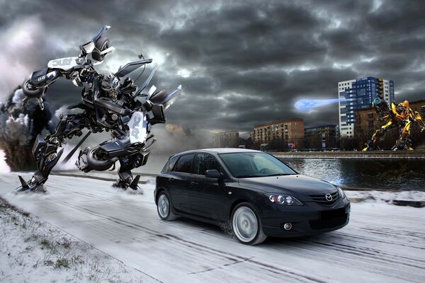 Haute robot transformateur et voiture Mazda