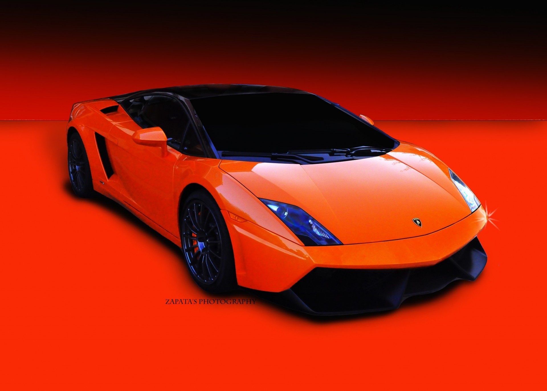 voiture orange lambo faible