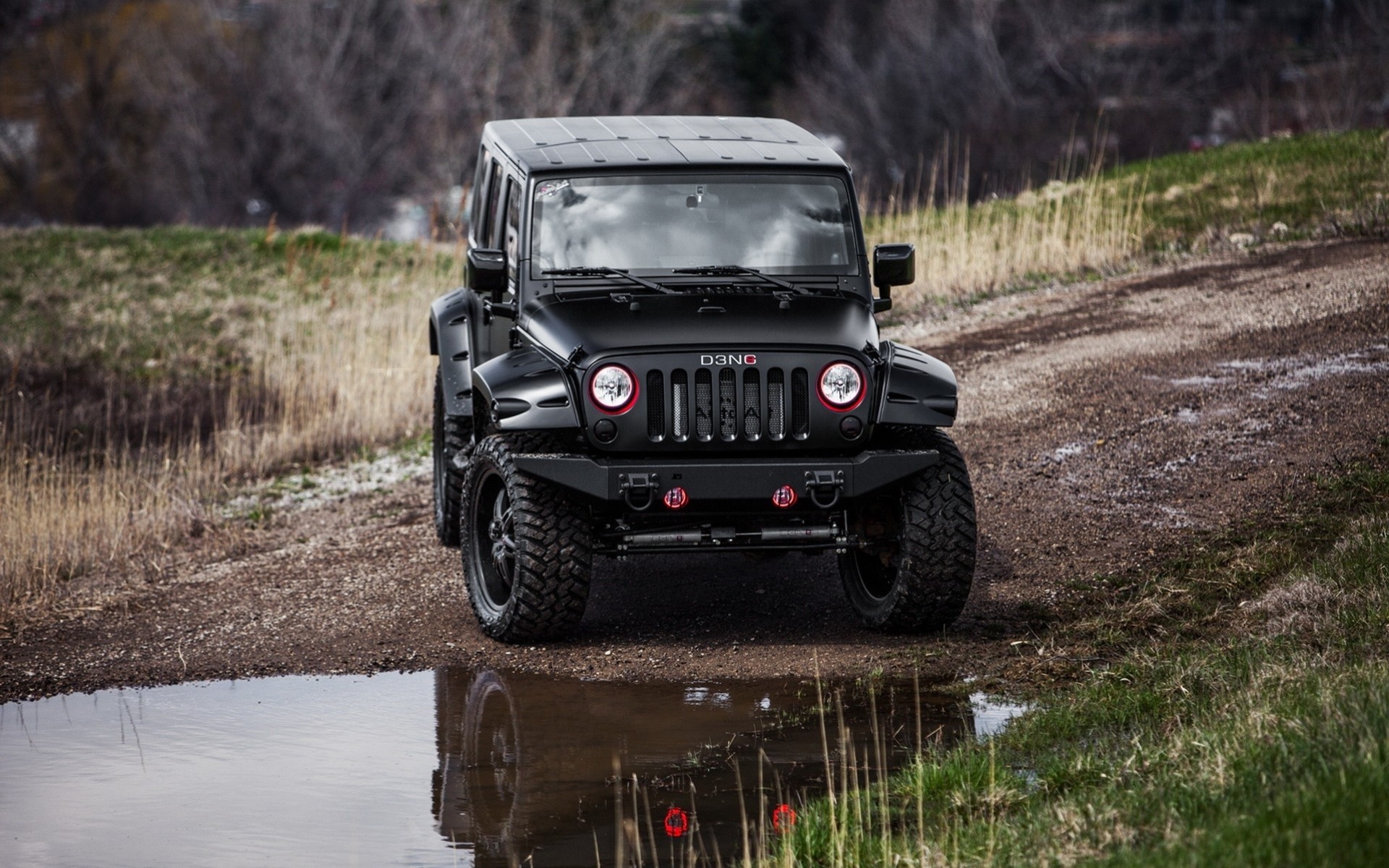 jeep agua naturaleza fuera de la carretera barro