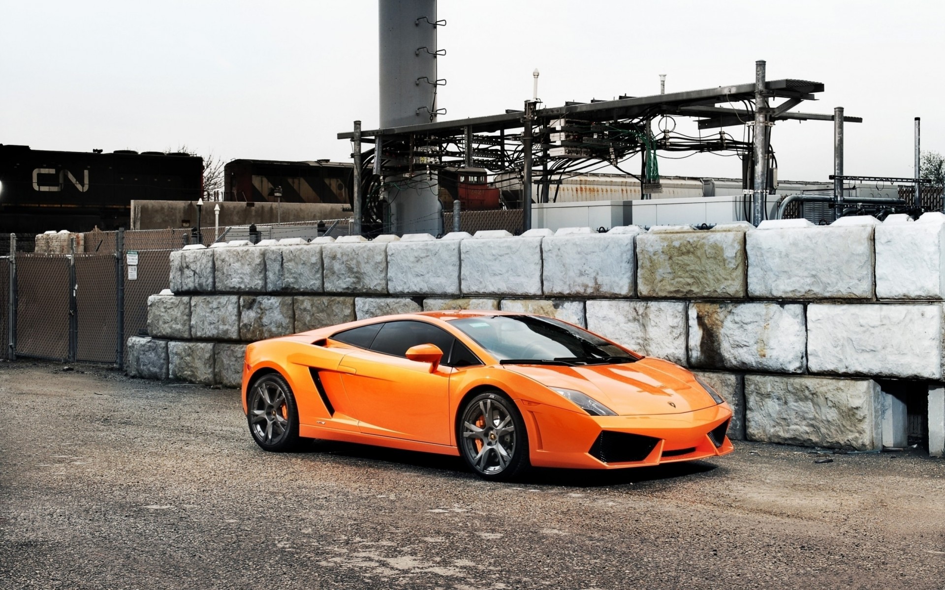 auto arancione stile lamborghini