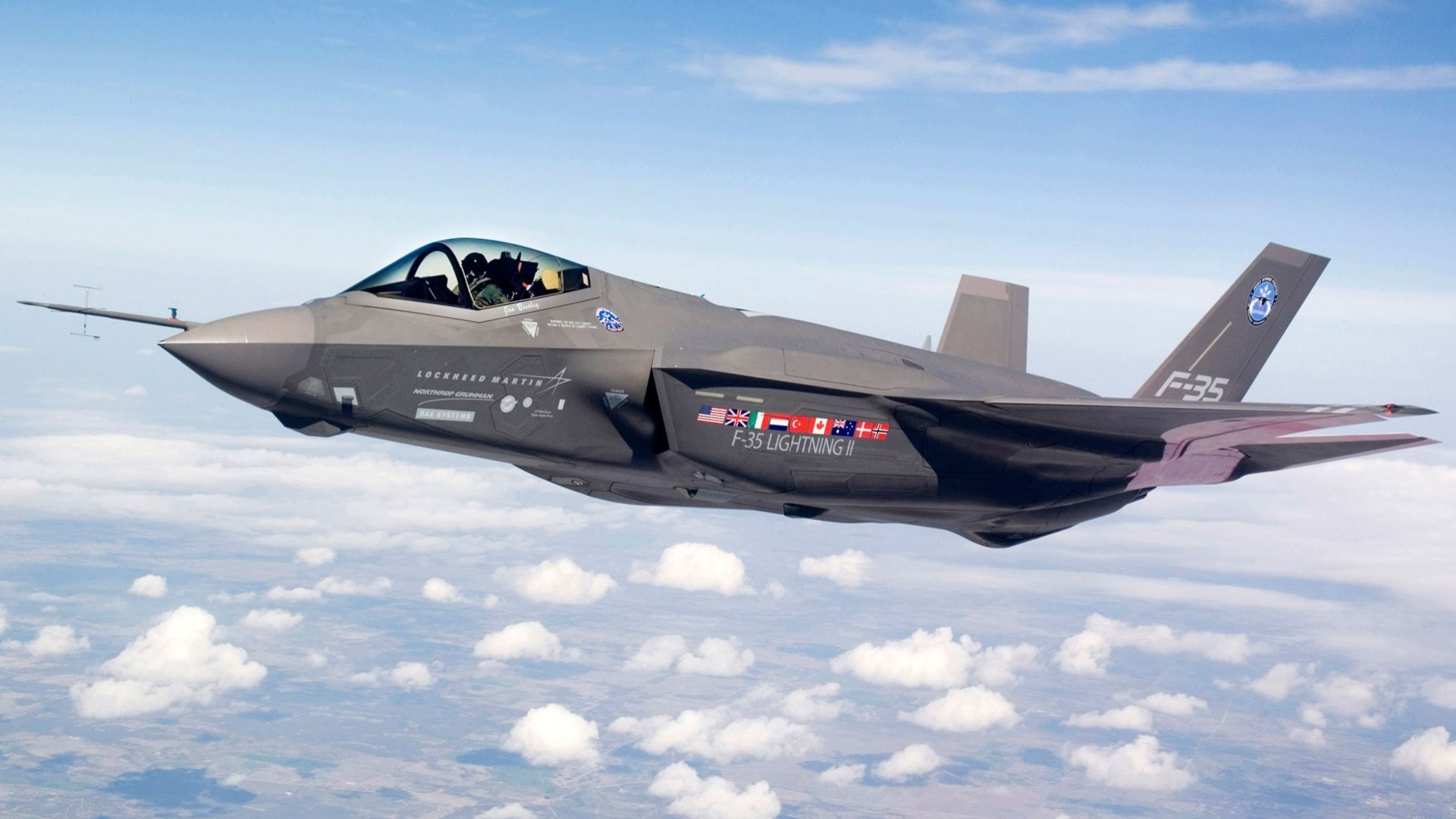 f-35 aereo da combattimento militare