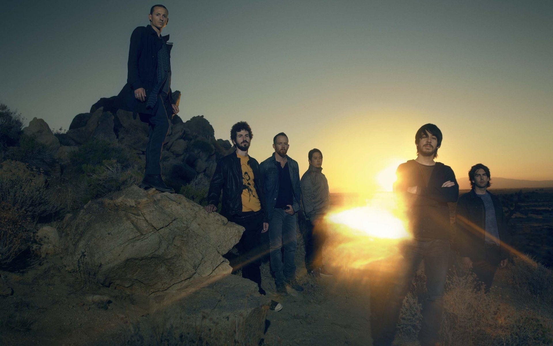 jungs bei sonnenuntergang linkin park band sonnenuntergang musik musiker kollektiv steine licht