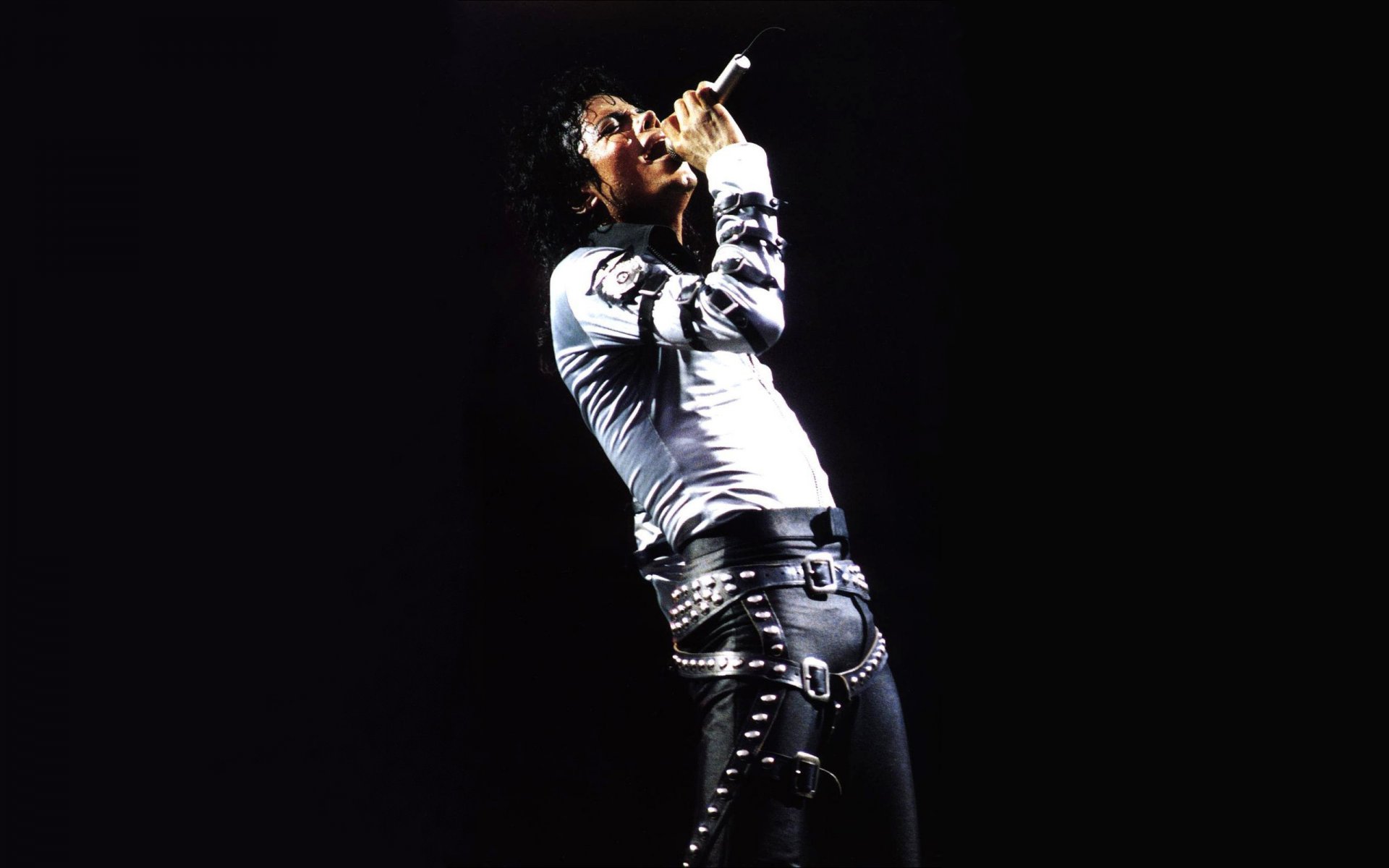 bad tour roi de la musique pop michael jackson chanson légende musique michael jackson michael jackson génie musicien chanteur concert passé performance artiste danseur roi roi roi de plancher de danse microphone