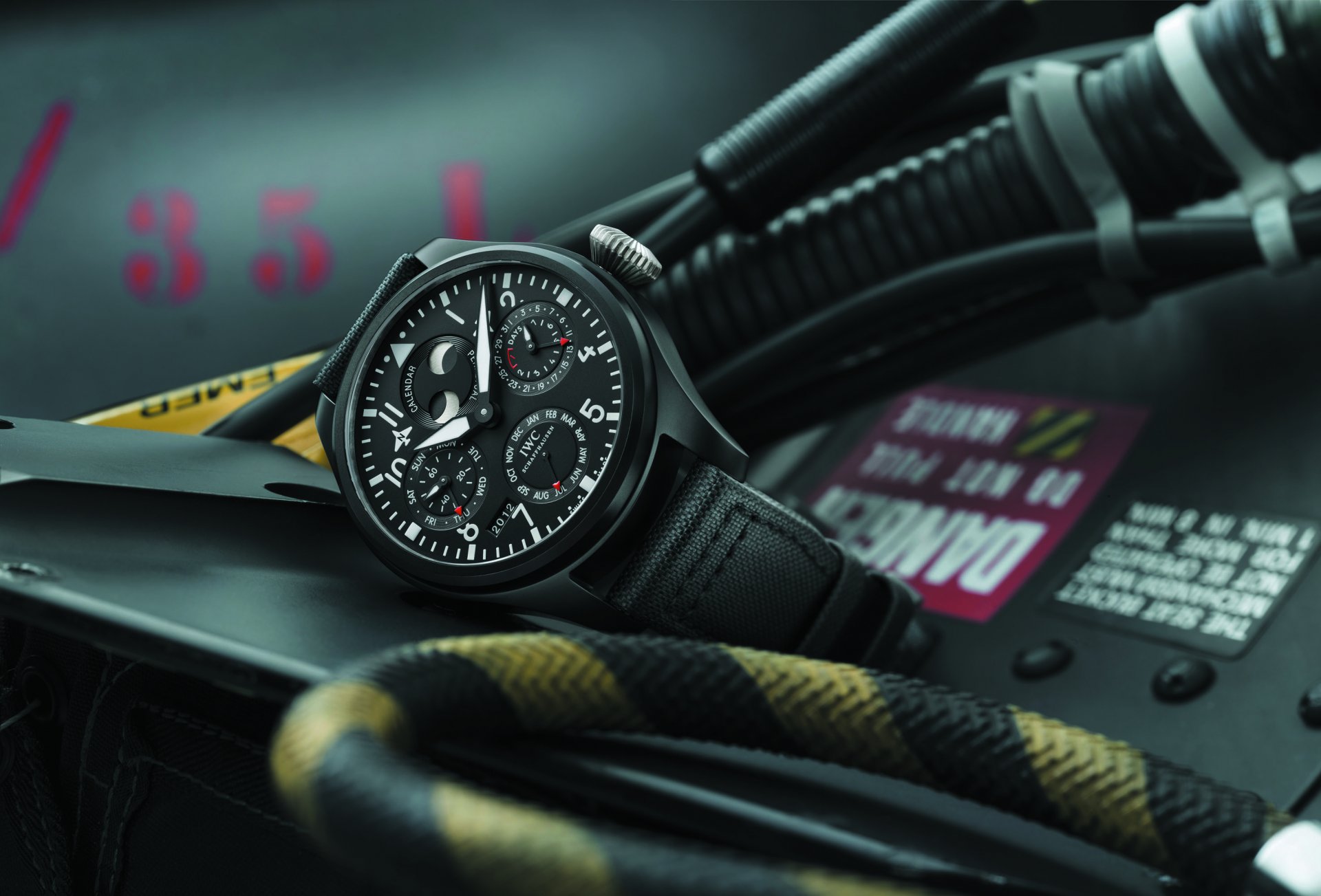 iwc pilote élégant montre câble