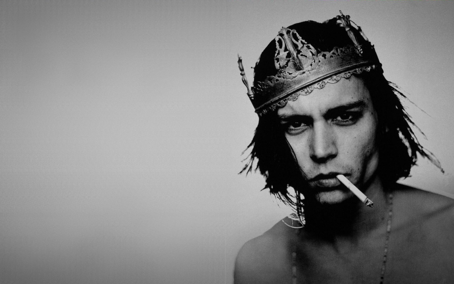 johnny depp actor corona cigarrillo mirada retrato actores de cine ojos cara películas cine blanco negro