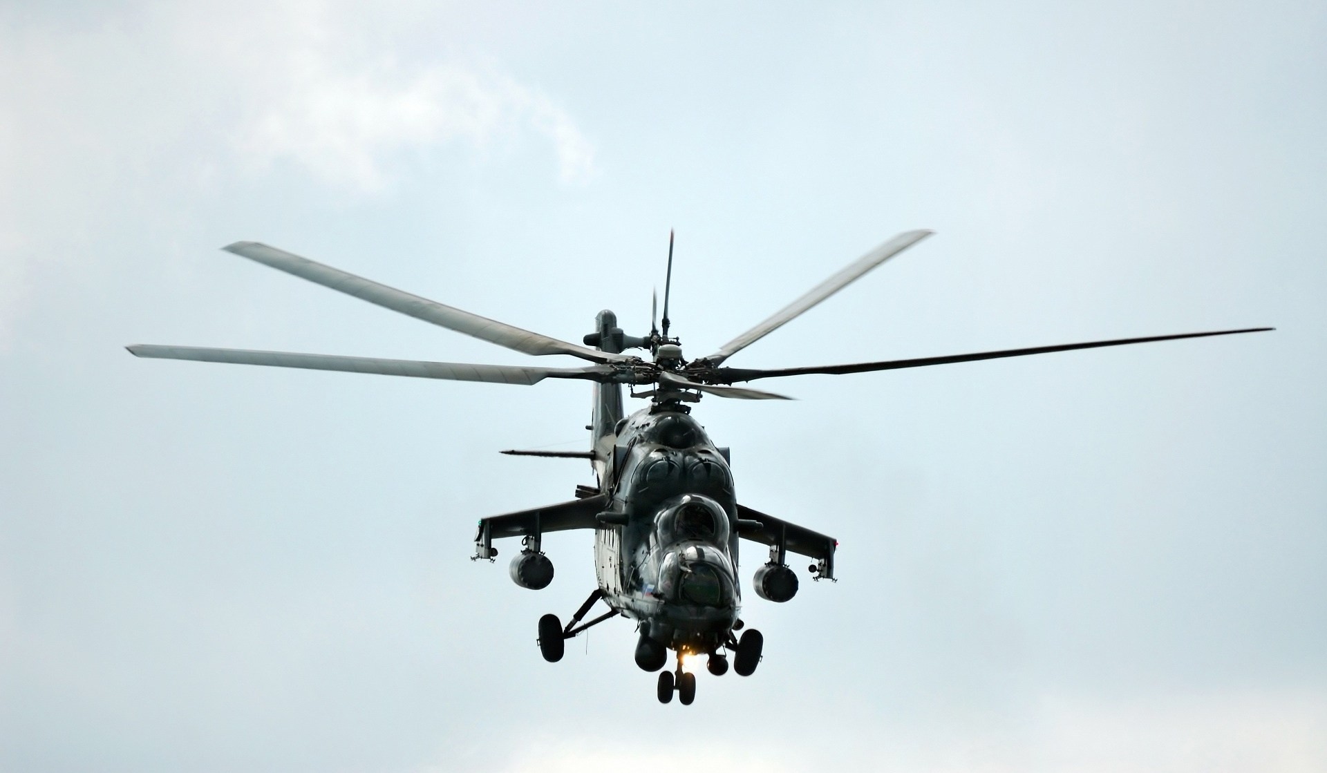 elicottero militare mi-24