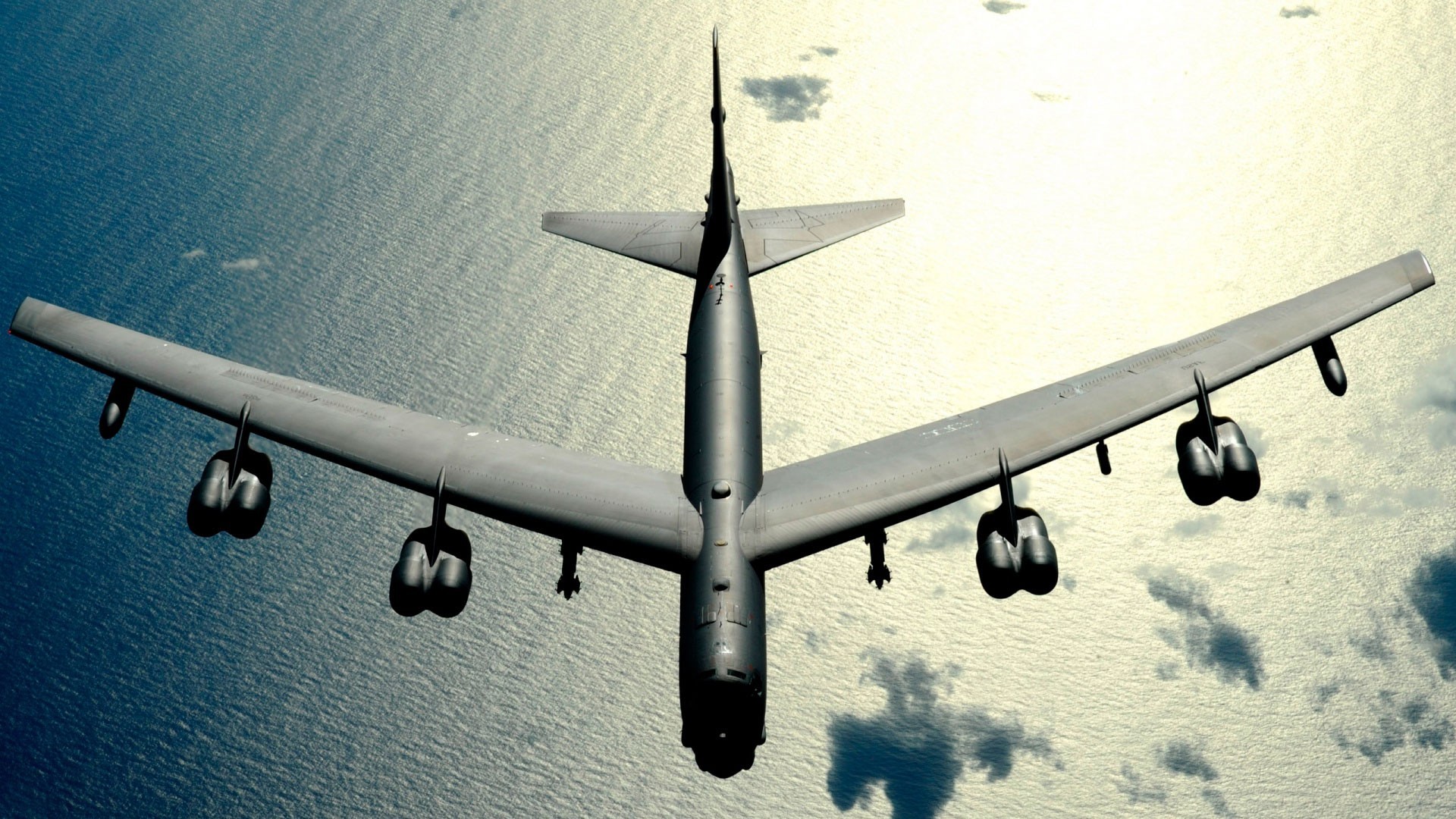 b-52 military bomber plane