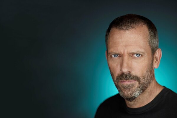 Portrait d un acteur de cinéma élégant de la série télévisée Dr House