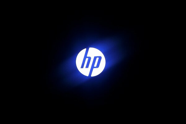 Blue hp logotype on a black background