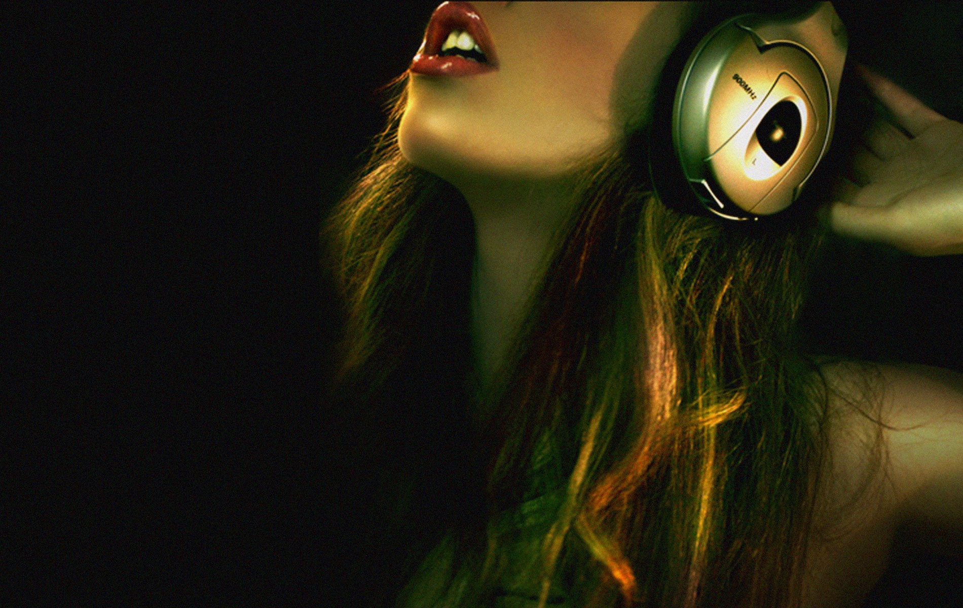 music girl headphone