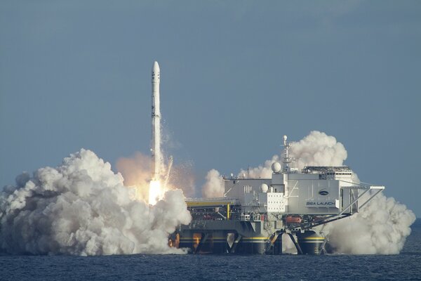 Rocket launch from an offshore platform