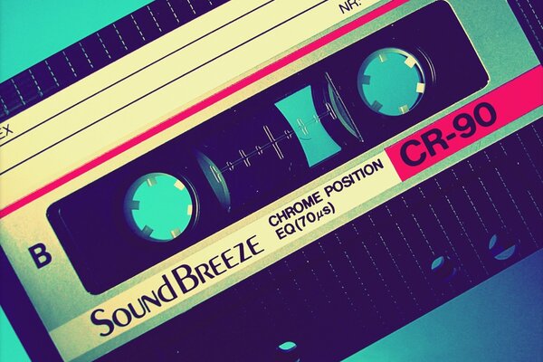 Cassette con la grabación de los sonidos de la brisa