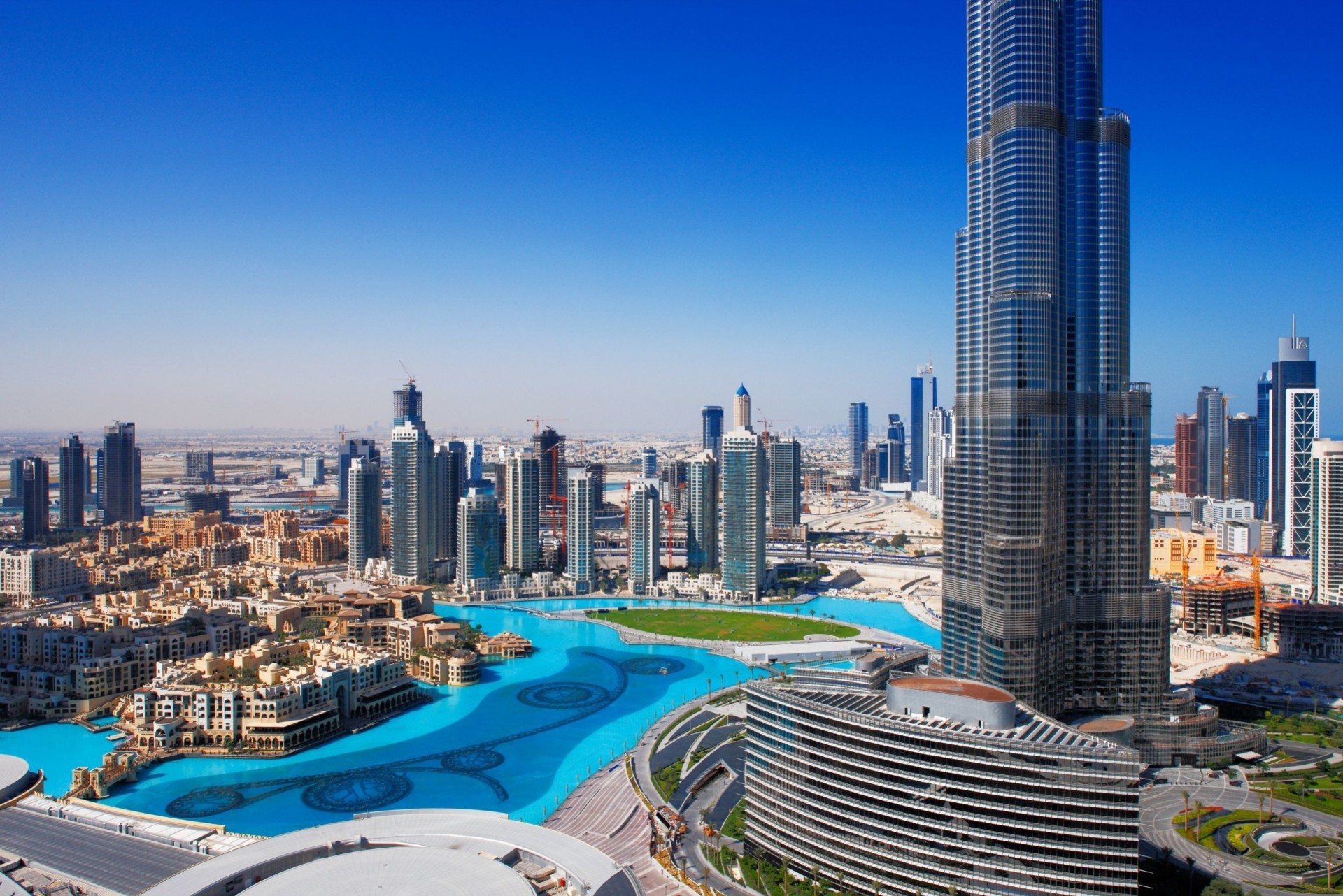 dubai bäume panorama städte brunnen. stadt häuser