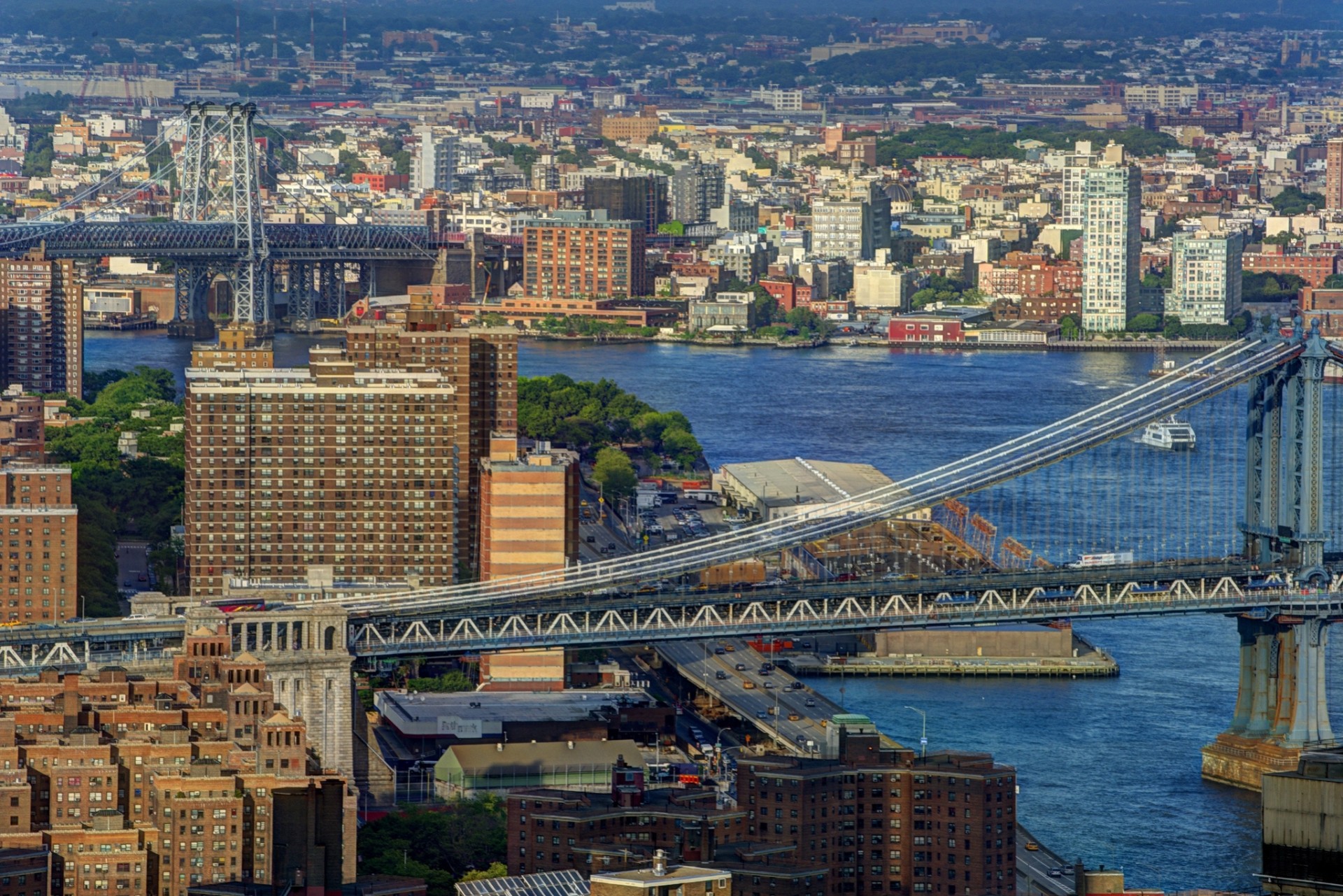 east river new york city panorama manhattan bridge gebäude brücke meerenge