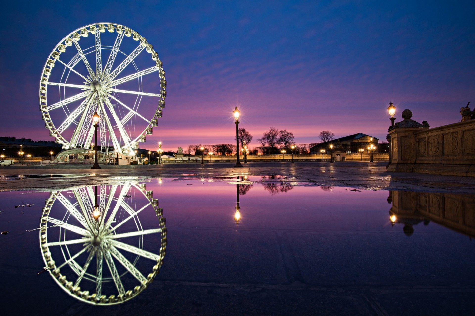 fontaine de fleuves place de la concorde place de la concorde riflessione parigi città notte francia fontana ruota panoramica qatar airways luci persone