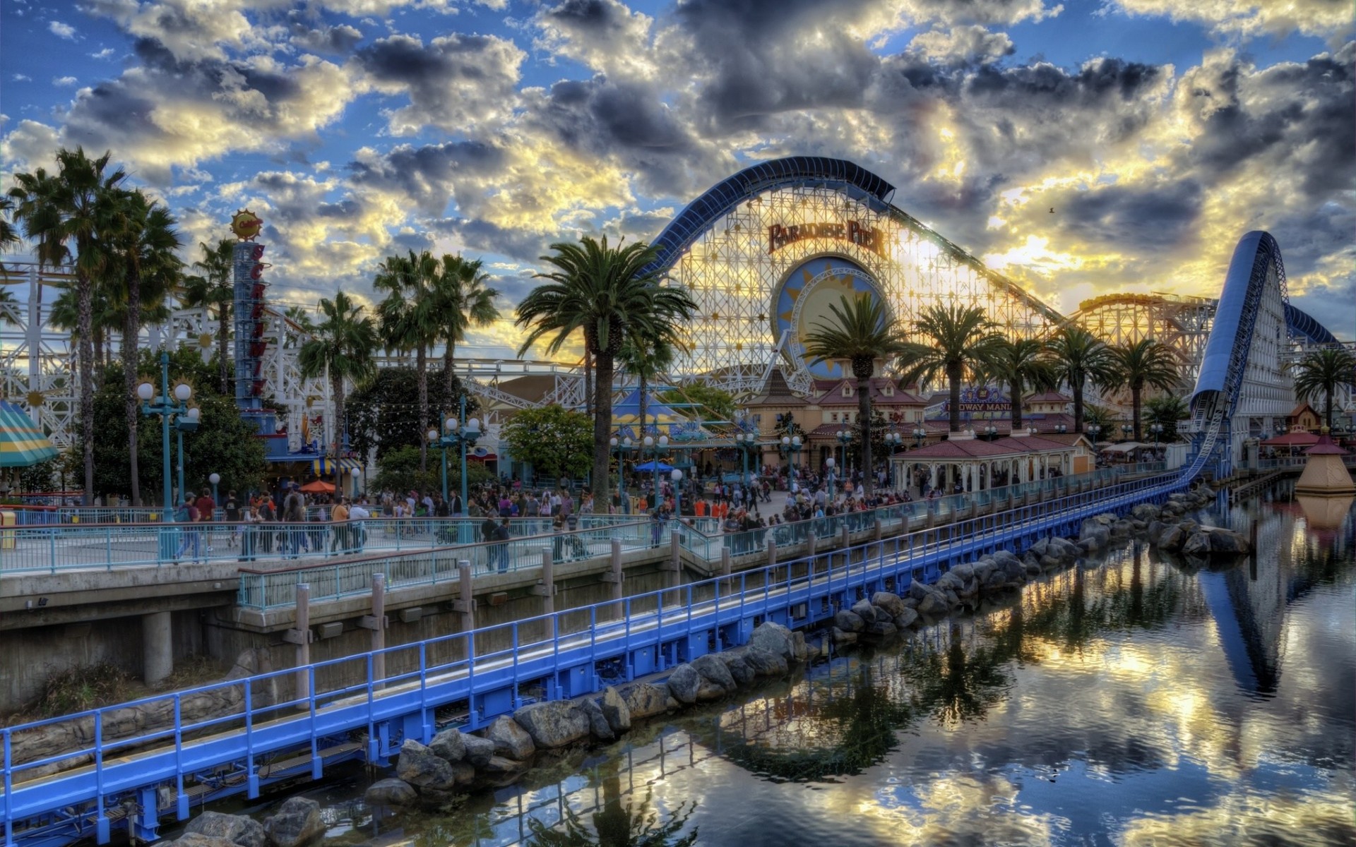 california attrazioni disneyland