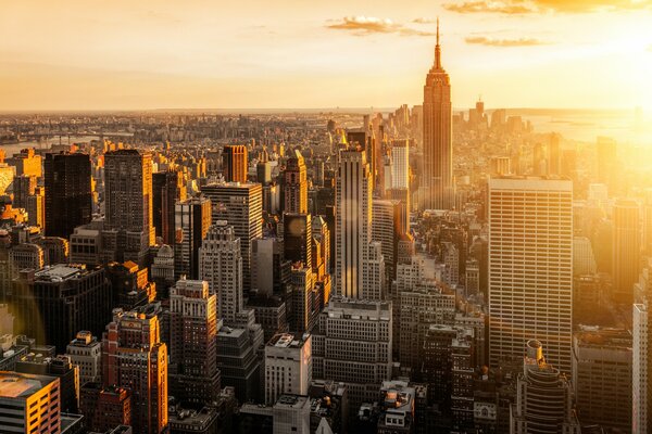 The city of Manhattan at sunset