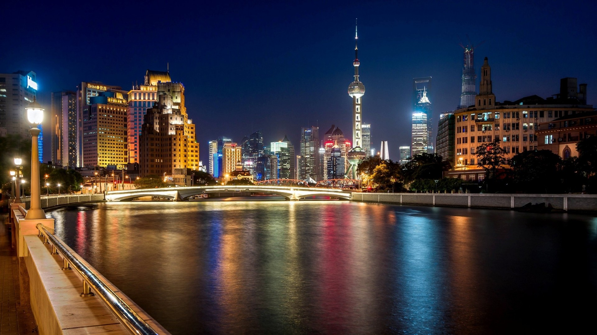 lichter hintergrundbeleuchtung nacht fluss turm china brücke wolkenkratzer shanghai stadt lichter gebäude beleuchtung häuser