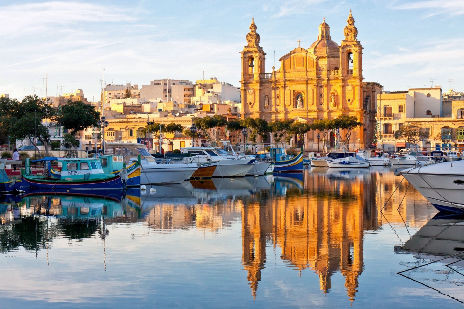 malta cathedral boat reflection harbor valletta