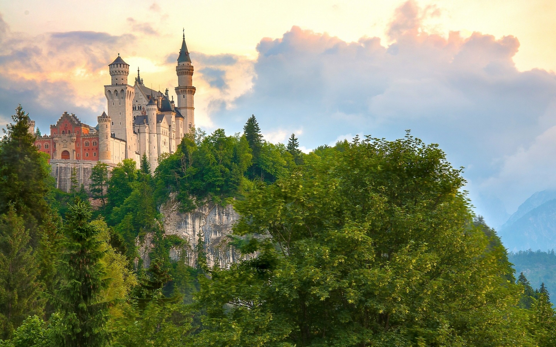 verrouillage forêt bavière allemagne réparation château de neuschwanstein roches