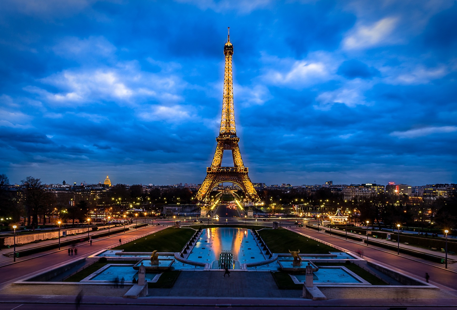 eiffelturm park paris