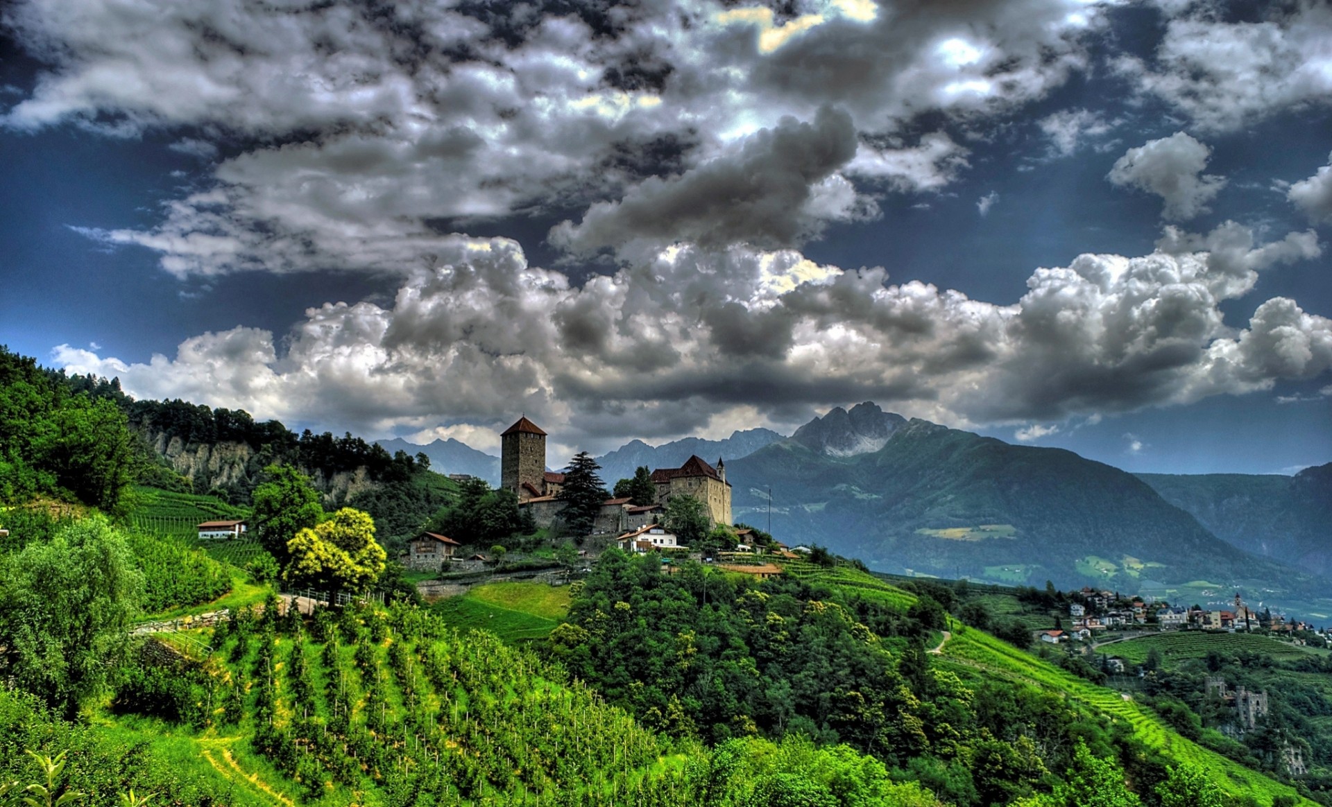 alto adige italia villaggio blocco panorama trentino-alto adige villaggio tirolo trentino-alto adige paesaggio montagne