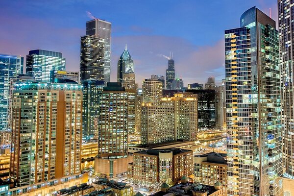 La ciudad nocturna de Chicago qué coloridos rascacielos