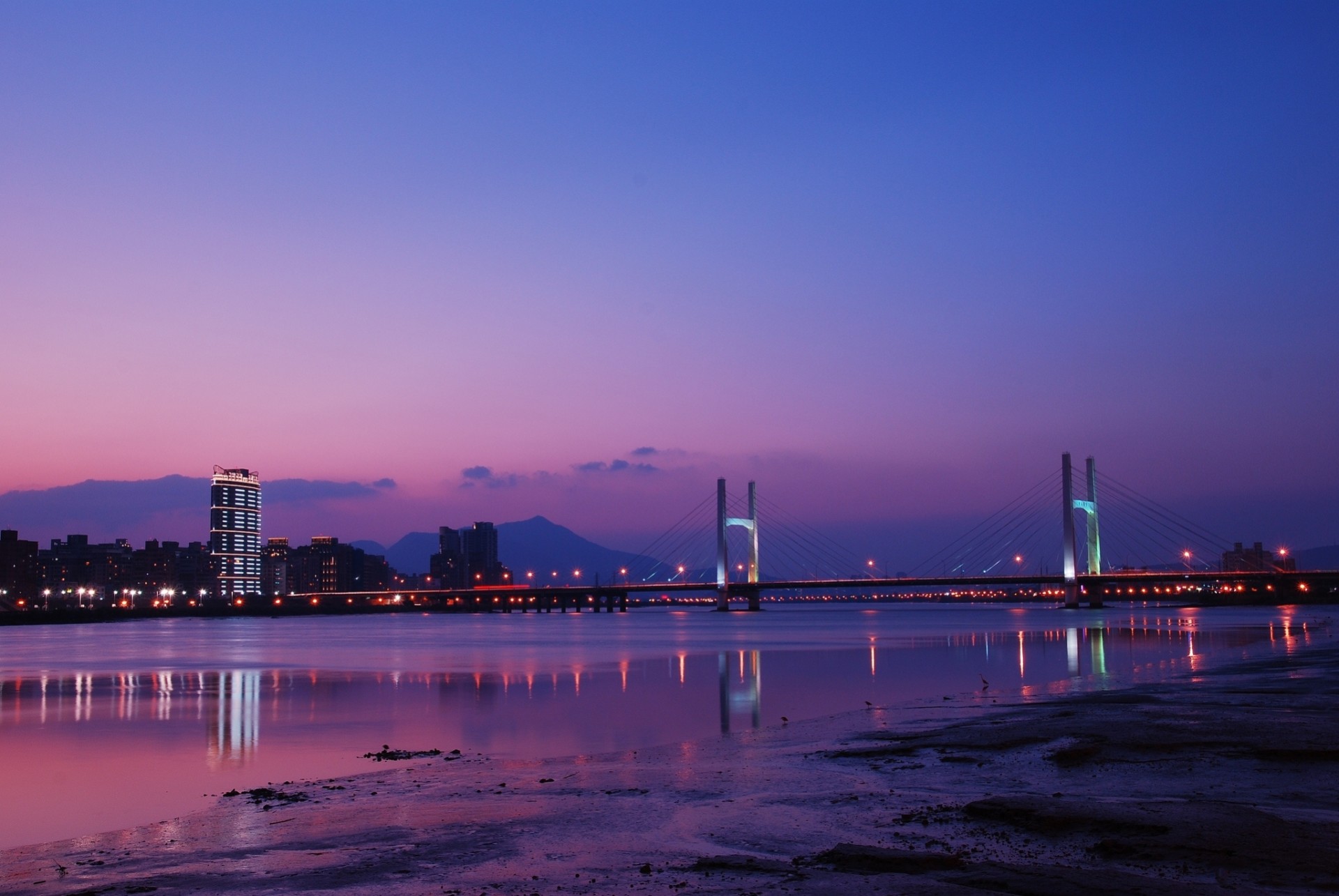 bridge river china night reflection taiwan taipei light town