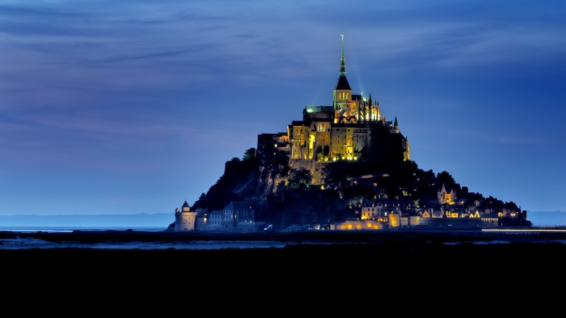 mont-saint-michel frankreich insel qatar airways mont-saint-michel normandie nacht festung