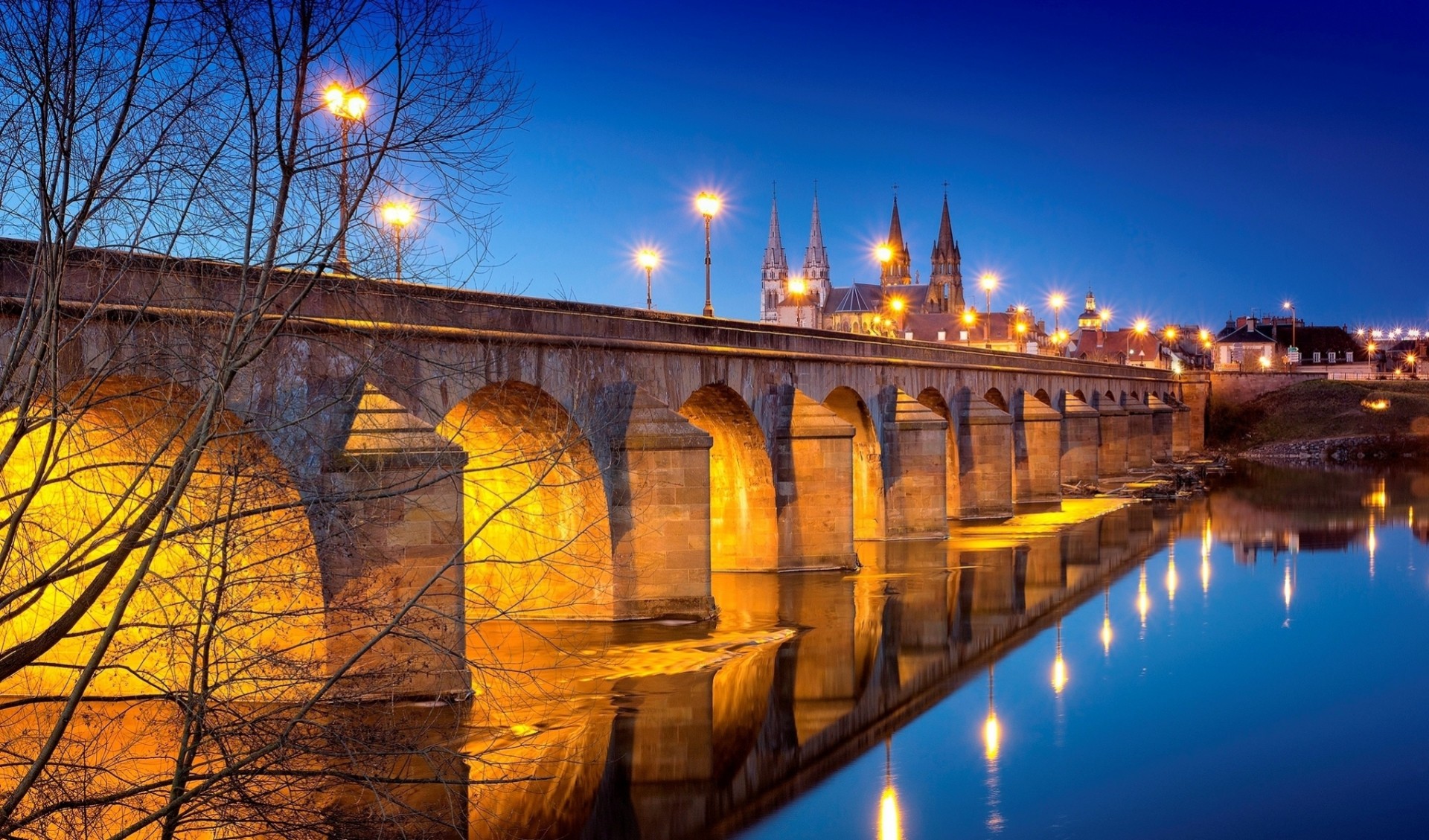 fluss frankreich brücke ufer stadt lichter nacht reflexion qatar airways beleuchtung wasser licht