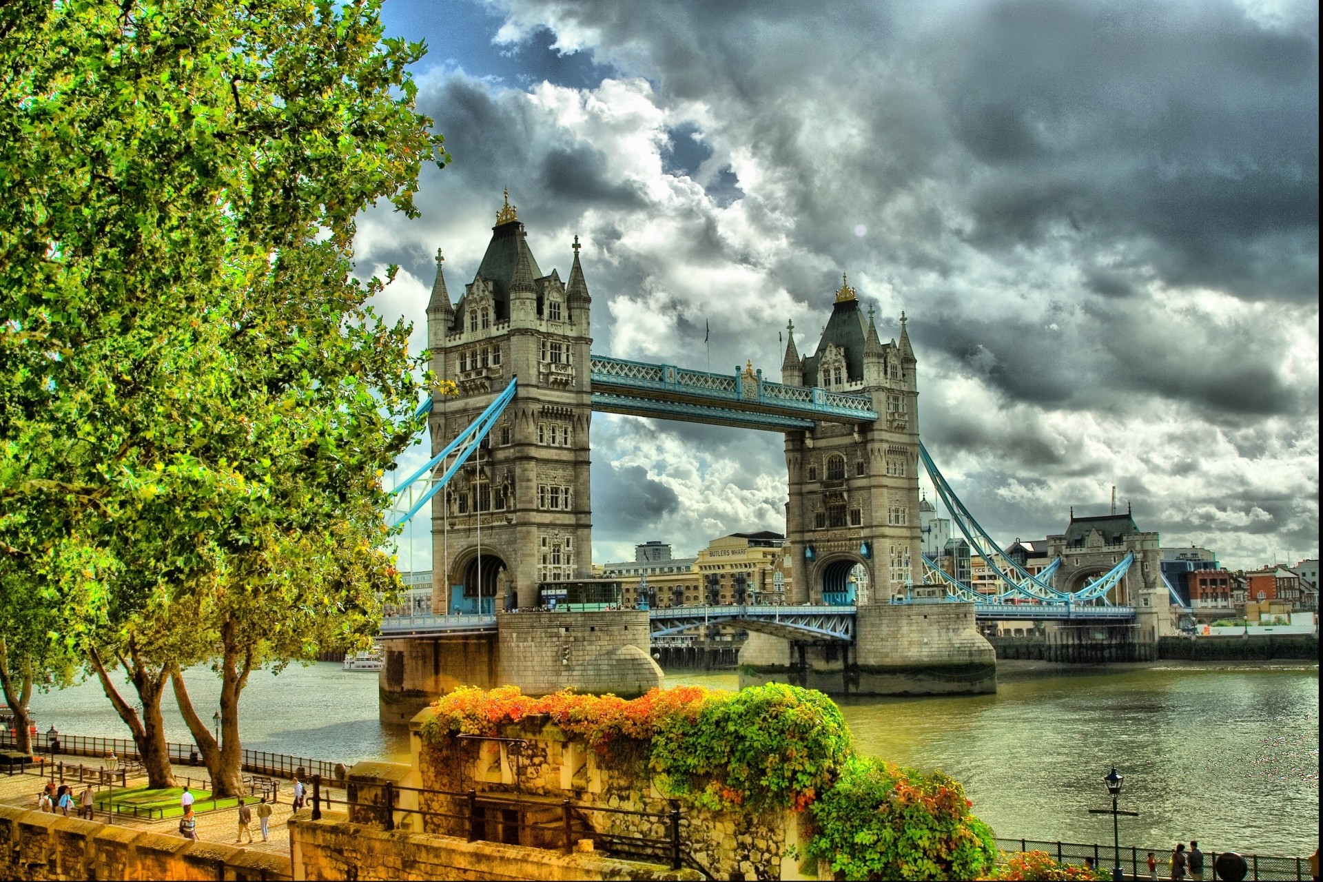 london tower bridge bridge town