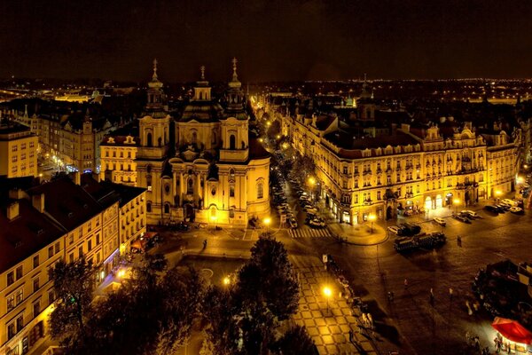 Goldene Nachtlandschaft von Prag