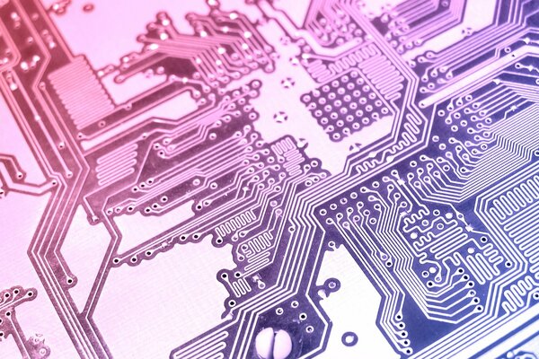 Interessante Magnetspuren der elektronischen Platine