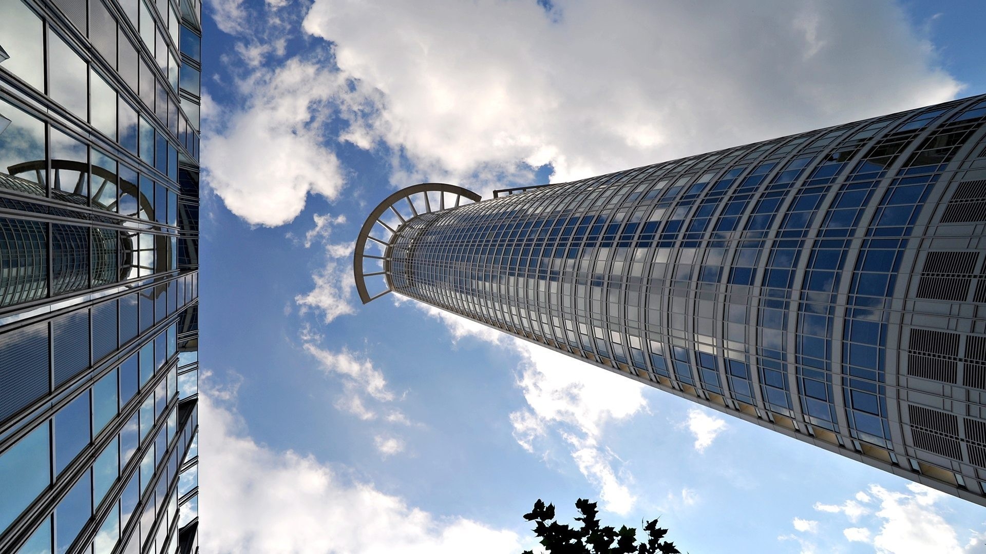 bâtiment bleu ciel nuage ville