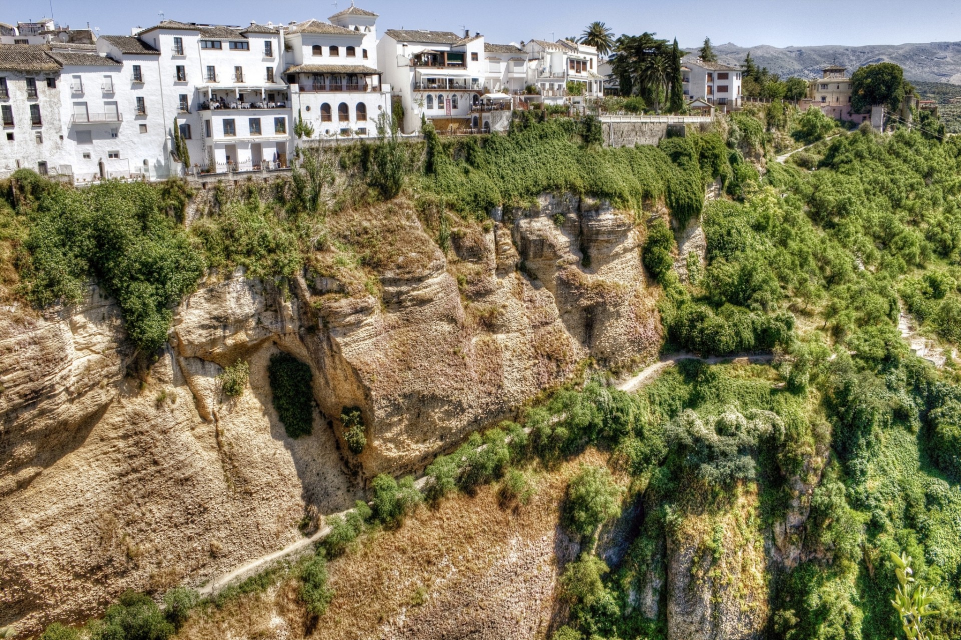 ronda espagne sentier bâtiment andalousie montagnes falaise