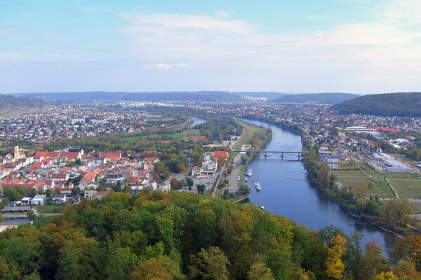 Río Danubio en Alemania desde arriba