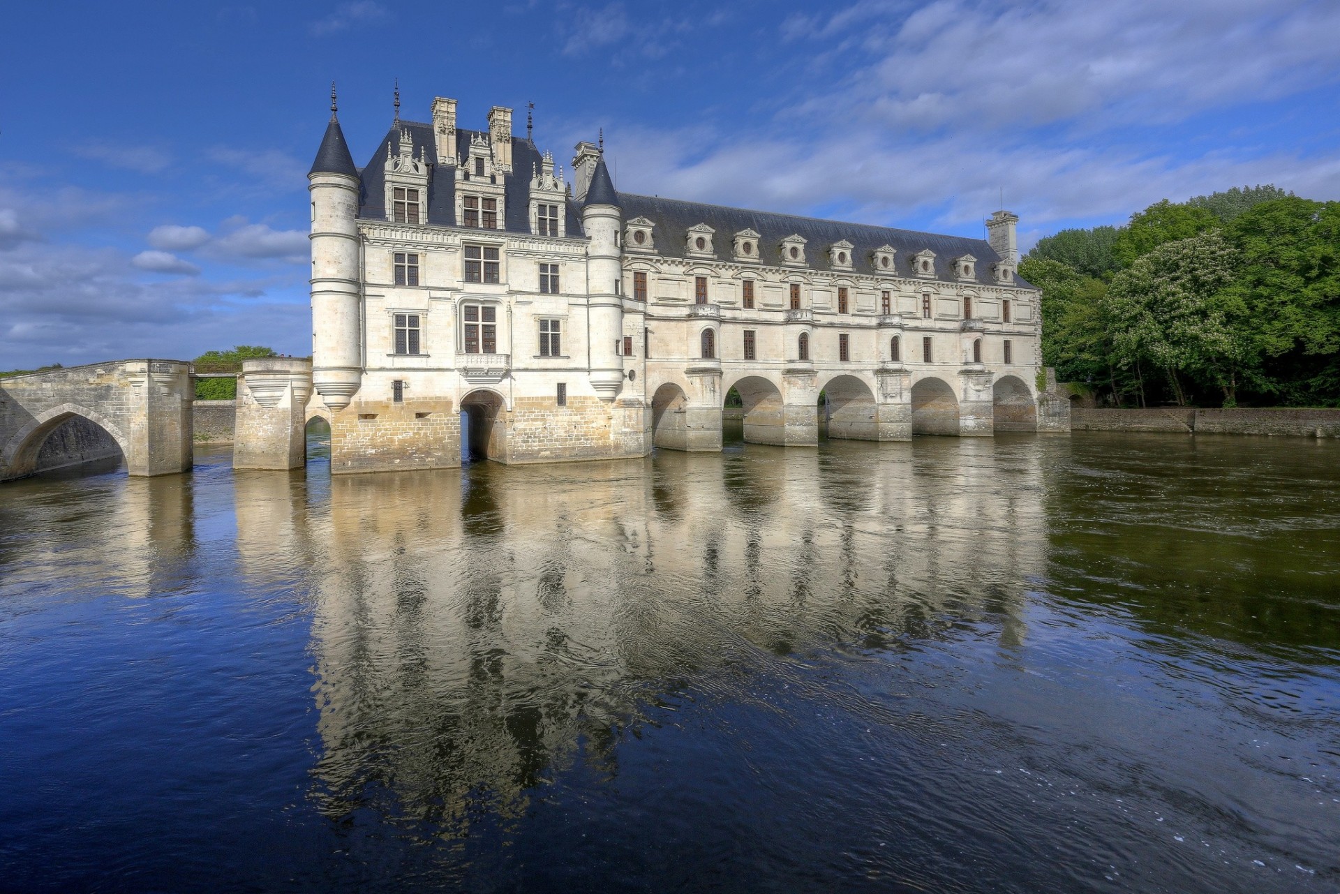 fluss frankreich schloss chenonceau qatar airways schloss