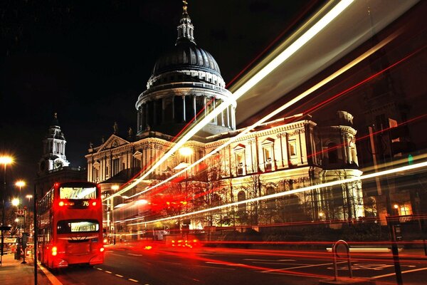 Noche de Londres. Hermosa arquitectura