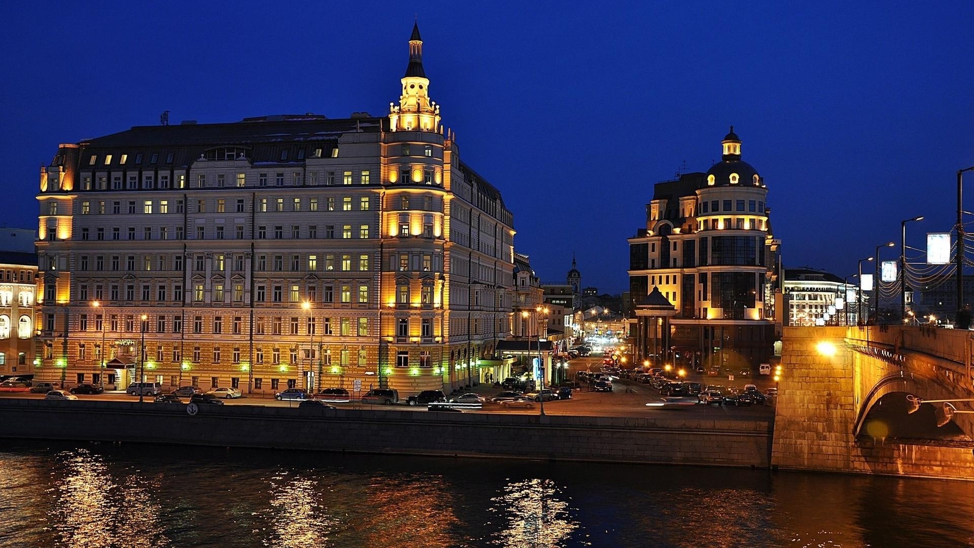 lumières saint-pétersbourg naberezhnaya