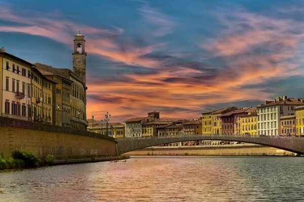 Brücke über den Fluss Arno