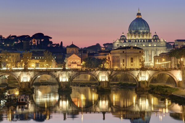 Italie nocturne dans le reflet de l eau