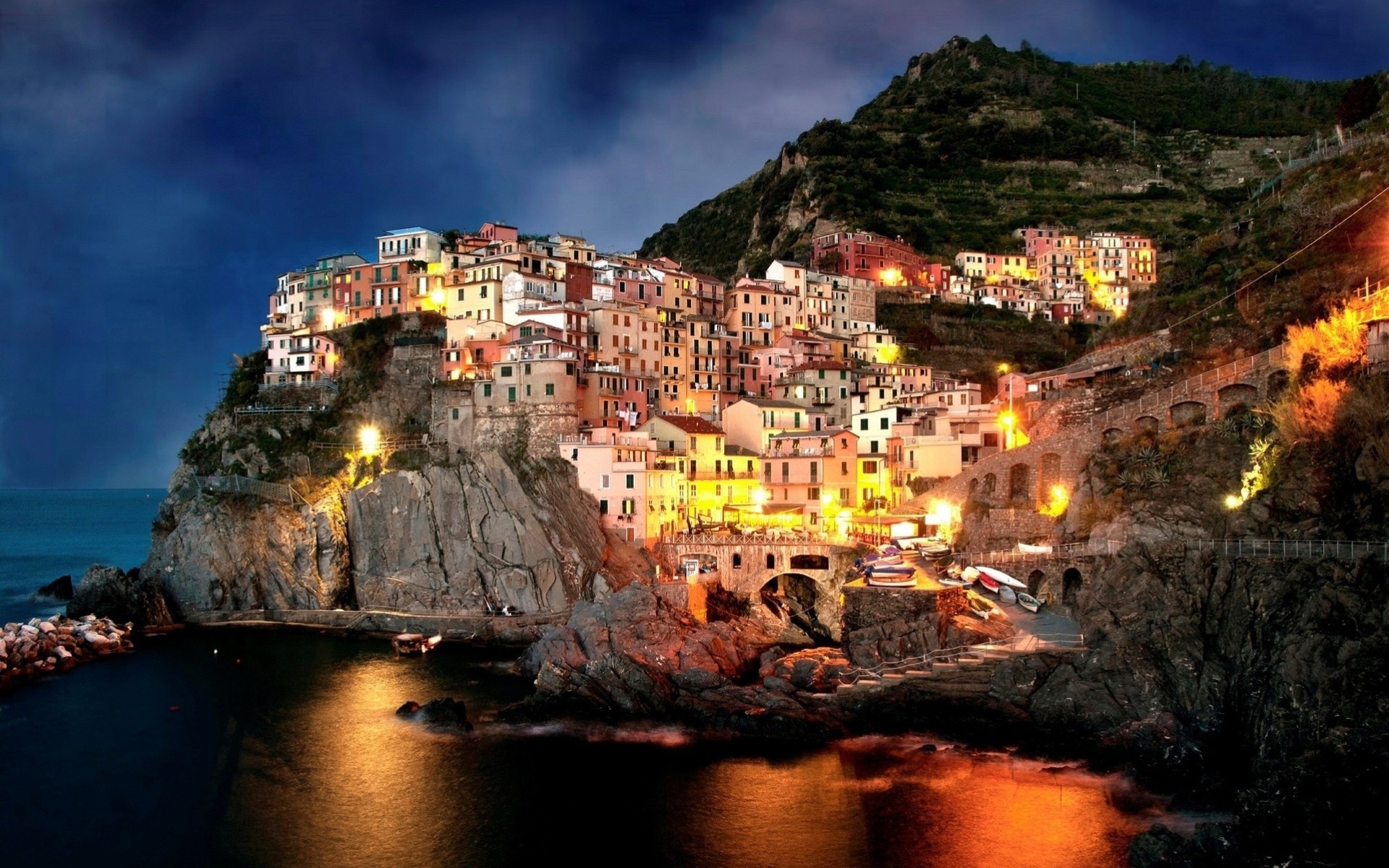 italie amalfi côte ville rochers maisons