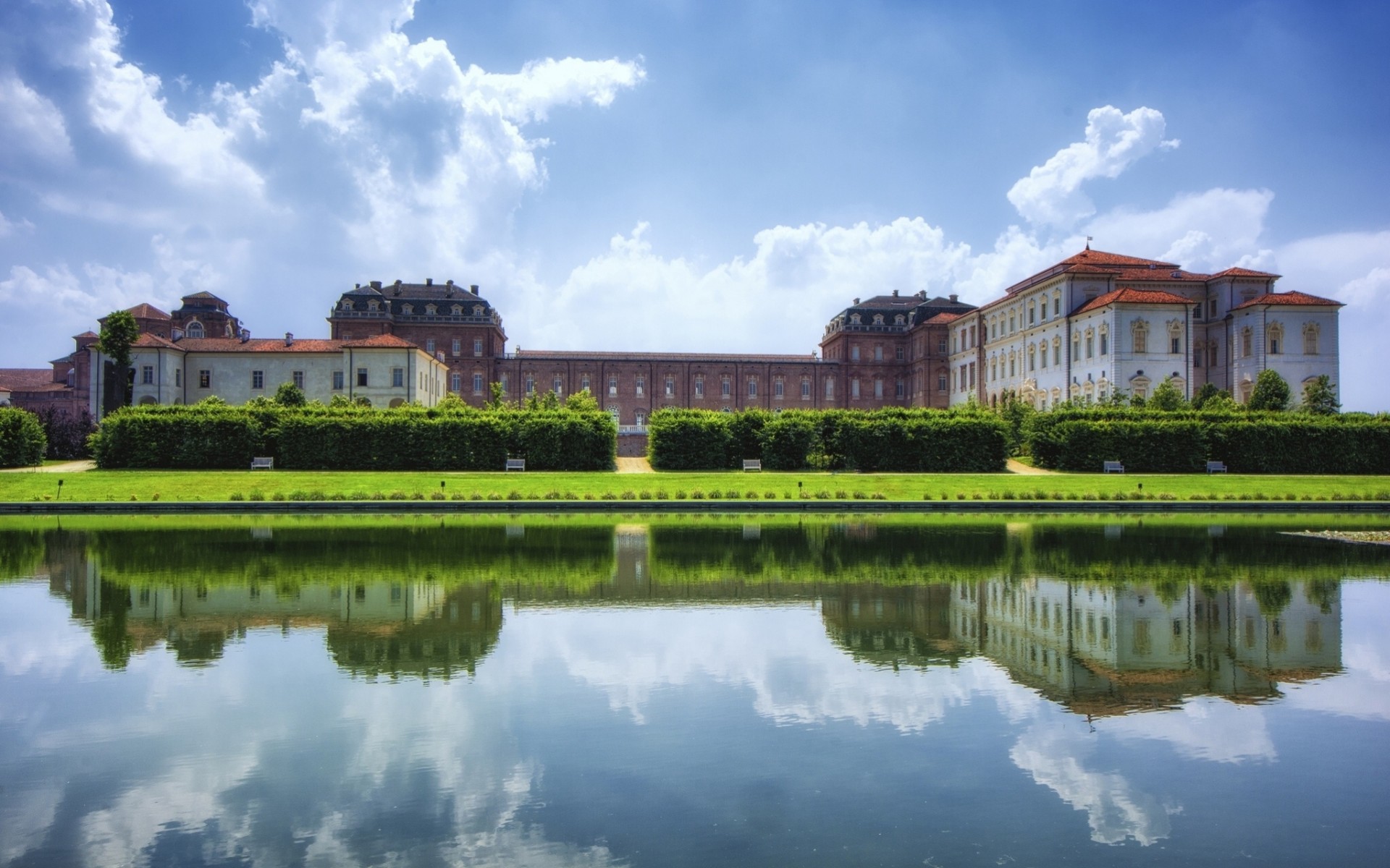 italien reflexion teich palast