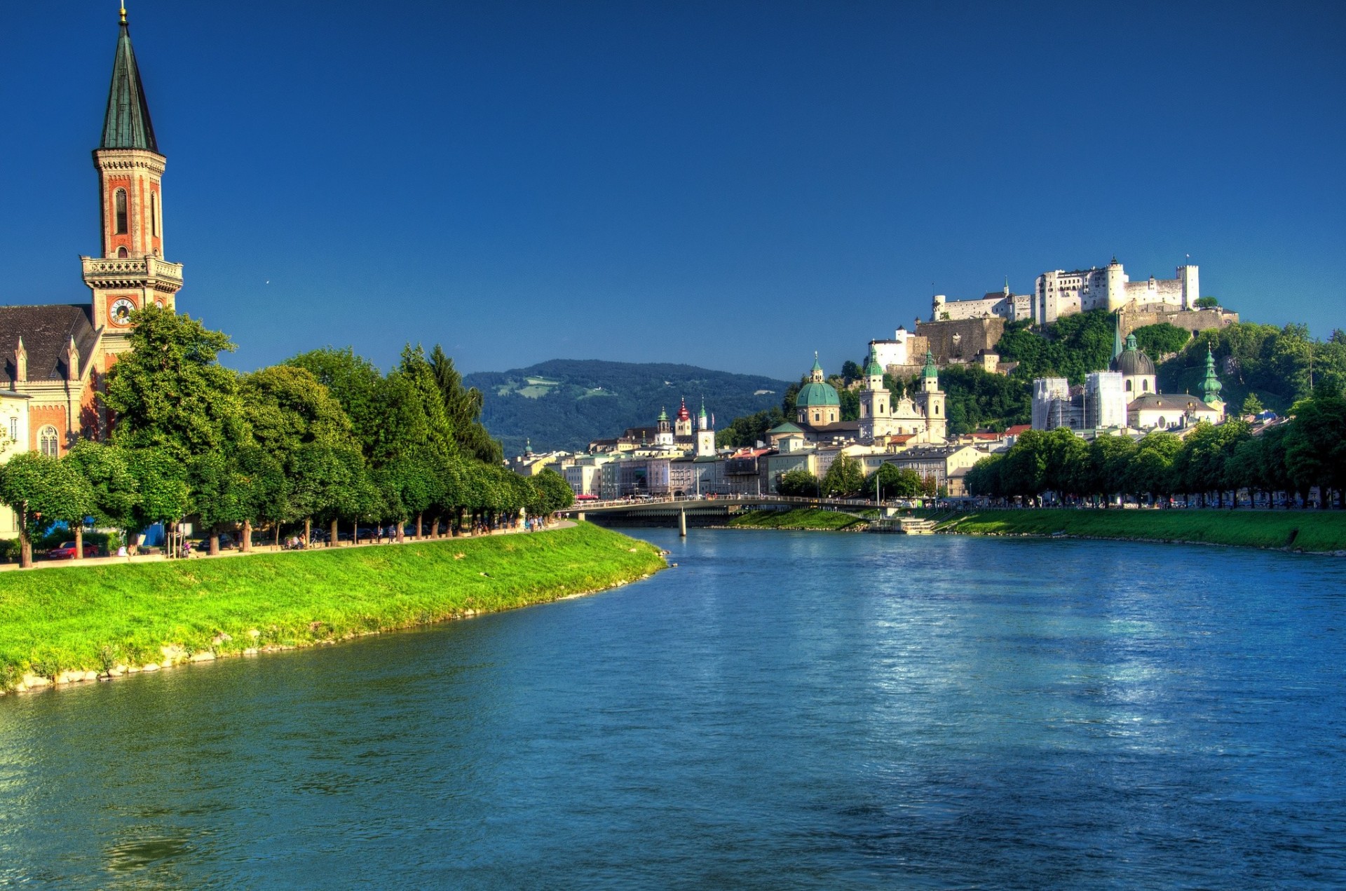 salzburg katedra rzeka salzach rzeka drzewa blokada most hallstatt austria promenada