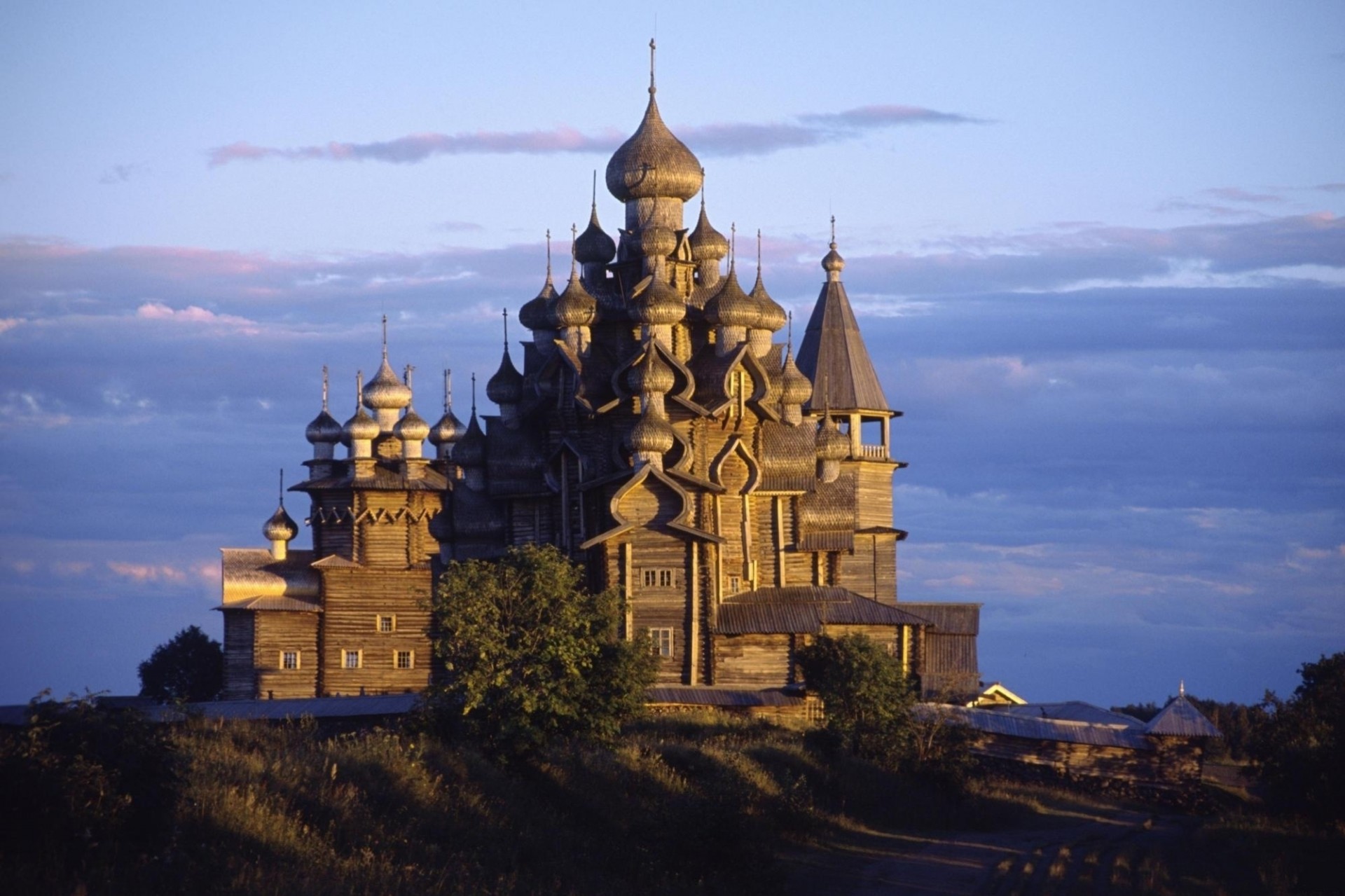 russland kirche tempel kizhi glaube holz religion