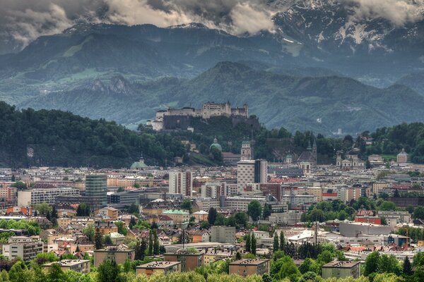 The big mountains of Austria outside the city